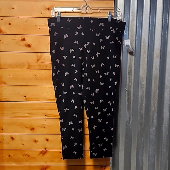 Torrid Butterfly String Crop Size 1x NWT - Picture 1 of 6